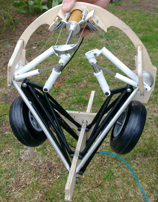 F4F landing gear 01